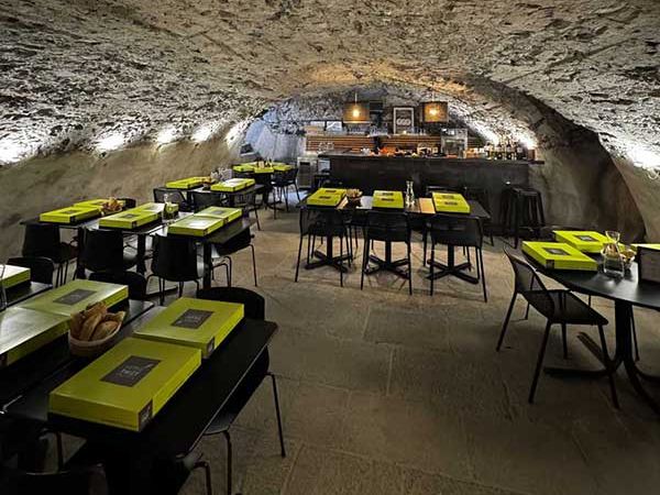 La cave voutée du Chateau Bayard